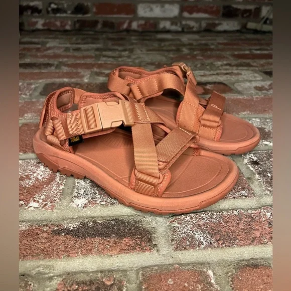 Teva Shoes Teva Womens Performance Hurricane Verge Sandals